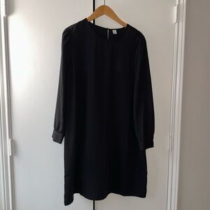 Old Navy black dress! ✨🖤